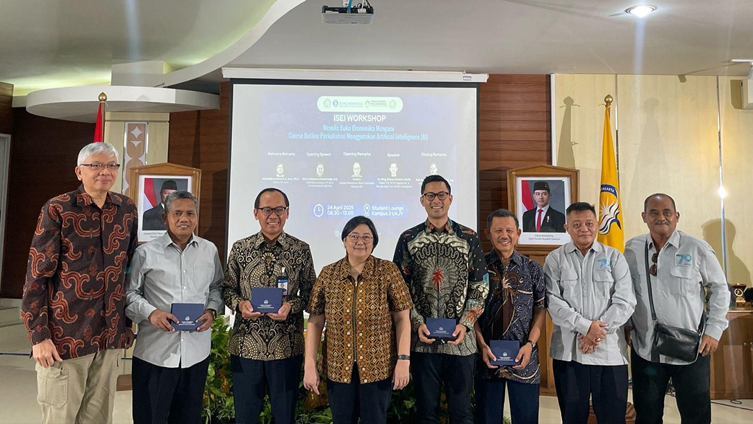 ISEI Dorong Inovasi Penulisan Buku Ekonomi melalui Teknologi AI